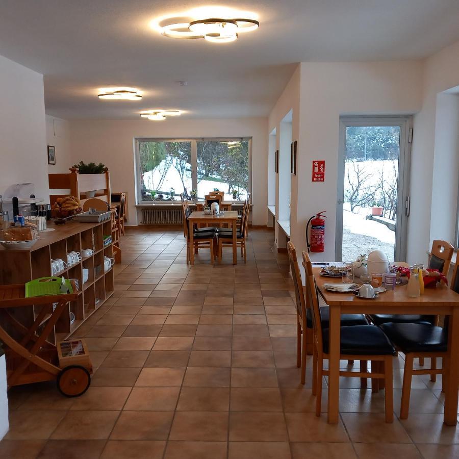 Pension Alpina Roppen Bagian luar foto
