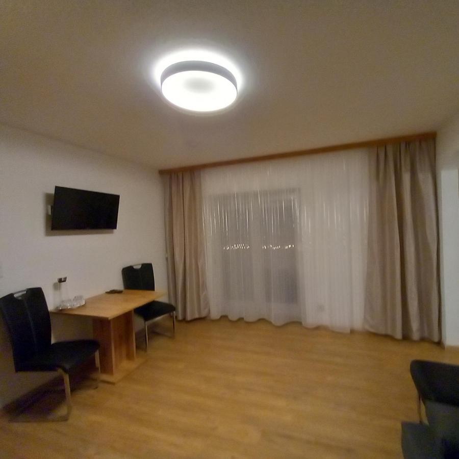 Pension Alpina Roppen Bagian luar foto